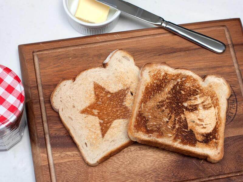 PhotoFunia toast